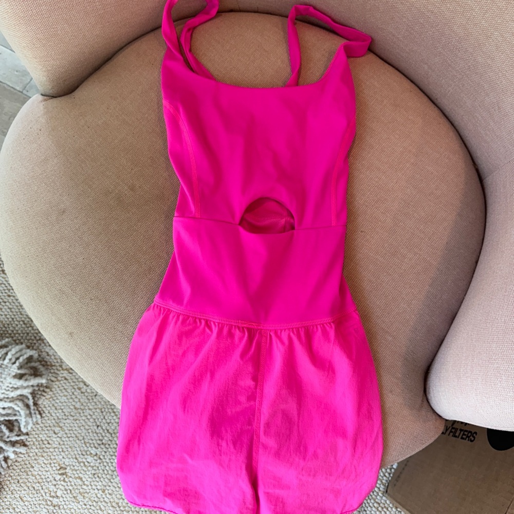 Women’s running onesie - Picture 2 of 4